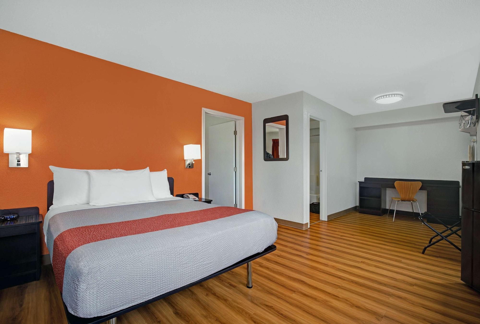 Motel 6-Marina, Ca - Monterey Zewnętrze zdjęcie