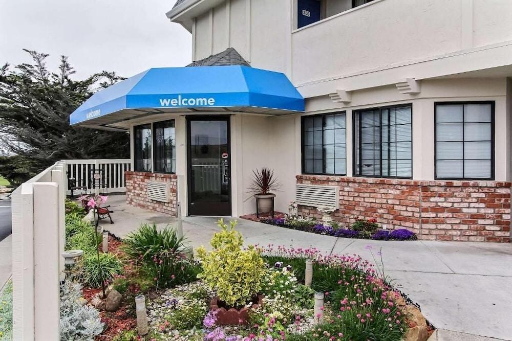 Motel 6-Marina, Ca - Monterey Zewnętrze zdjęcie