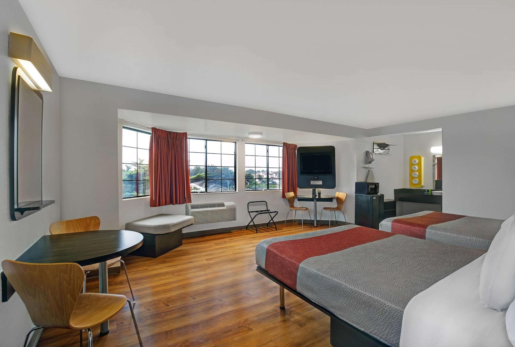 Motel 6-Marina, Ca - Monterey Zewnętrze zdjęcie
