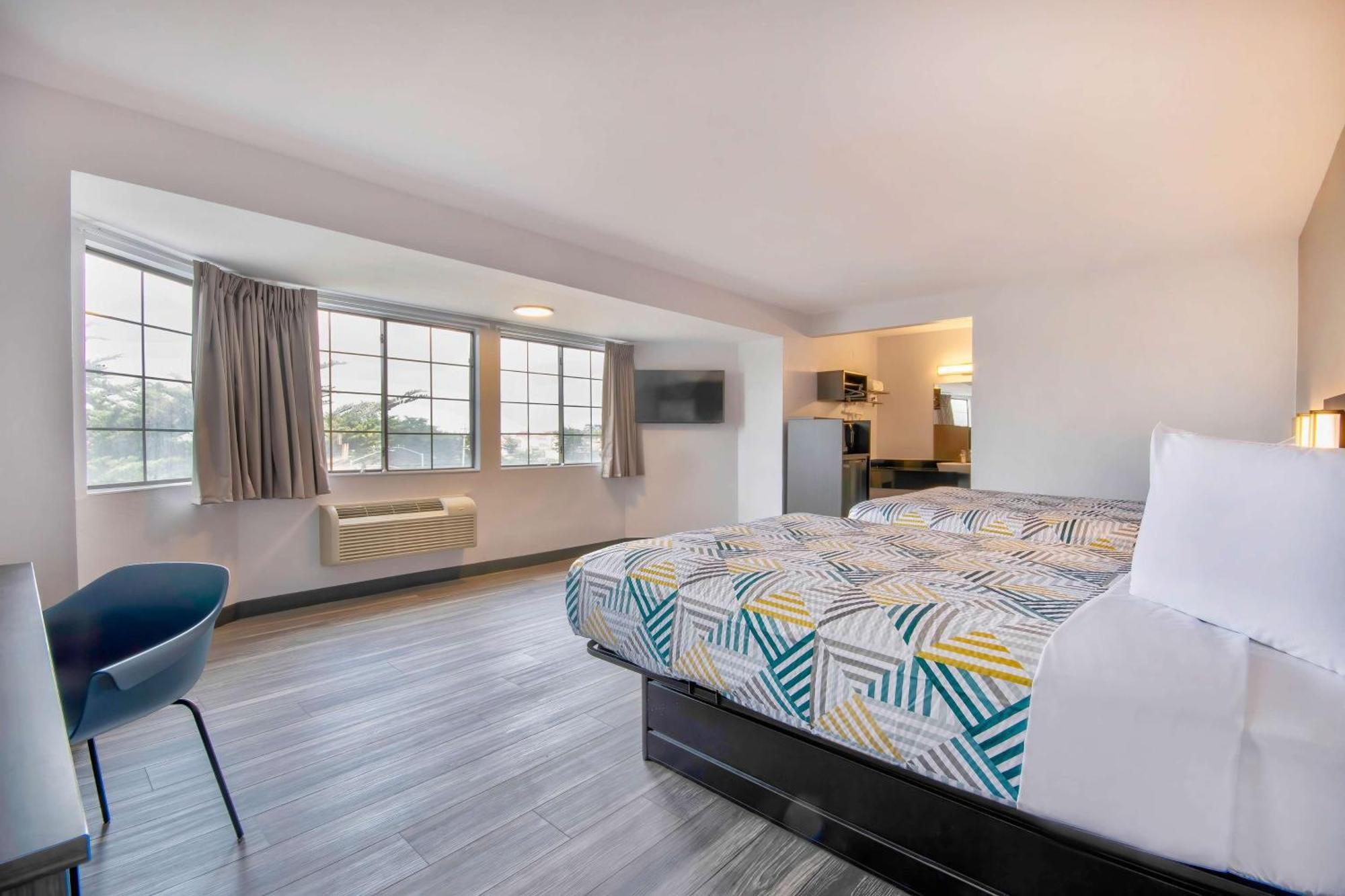 Motel 6-Marina, Ca - Monterey Zewnętrze zdjęcie