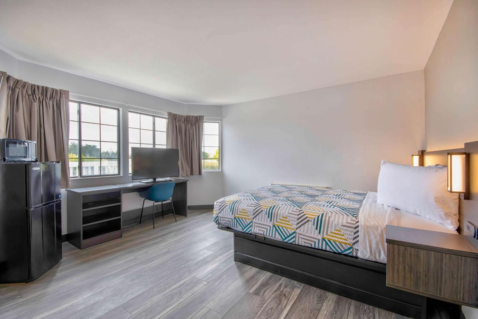 Motel 6-Marina, Ca - Monterey Zewnętrze zdjęcie